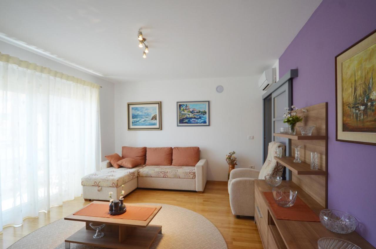 Apartment Emma Ровінь Екстер'єр фото