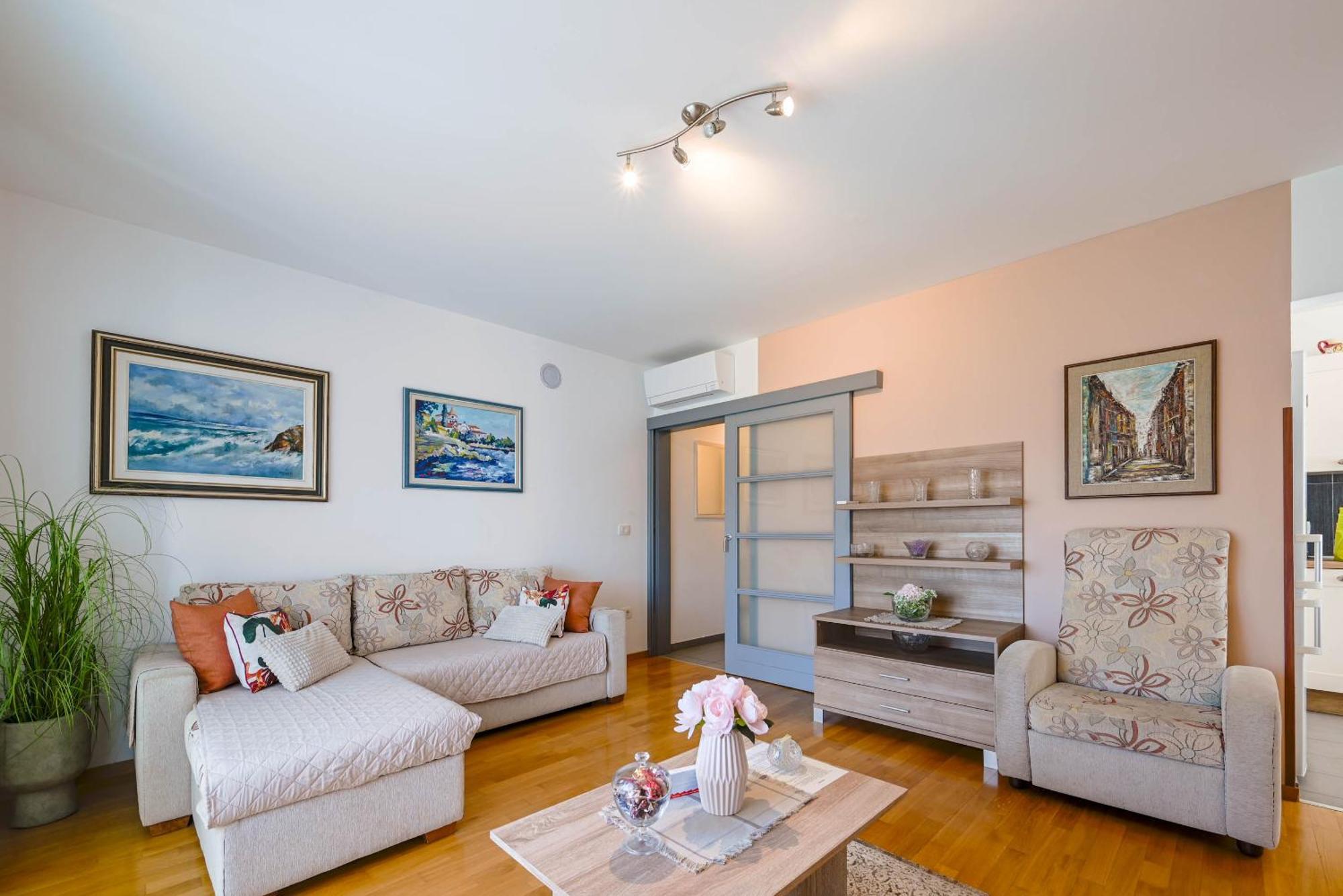 Apartment Emma Ровінь Екстер'єр фото