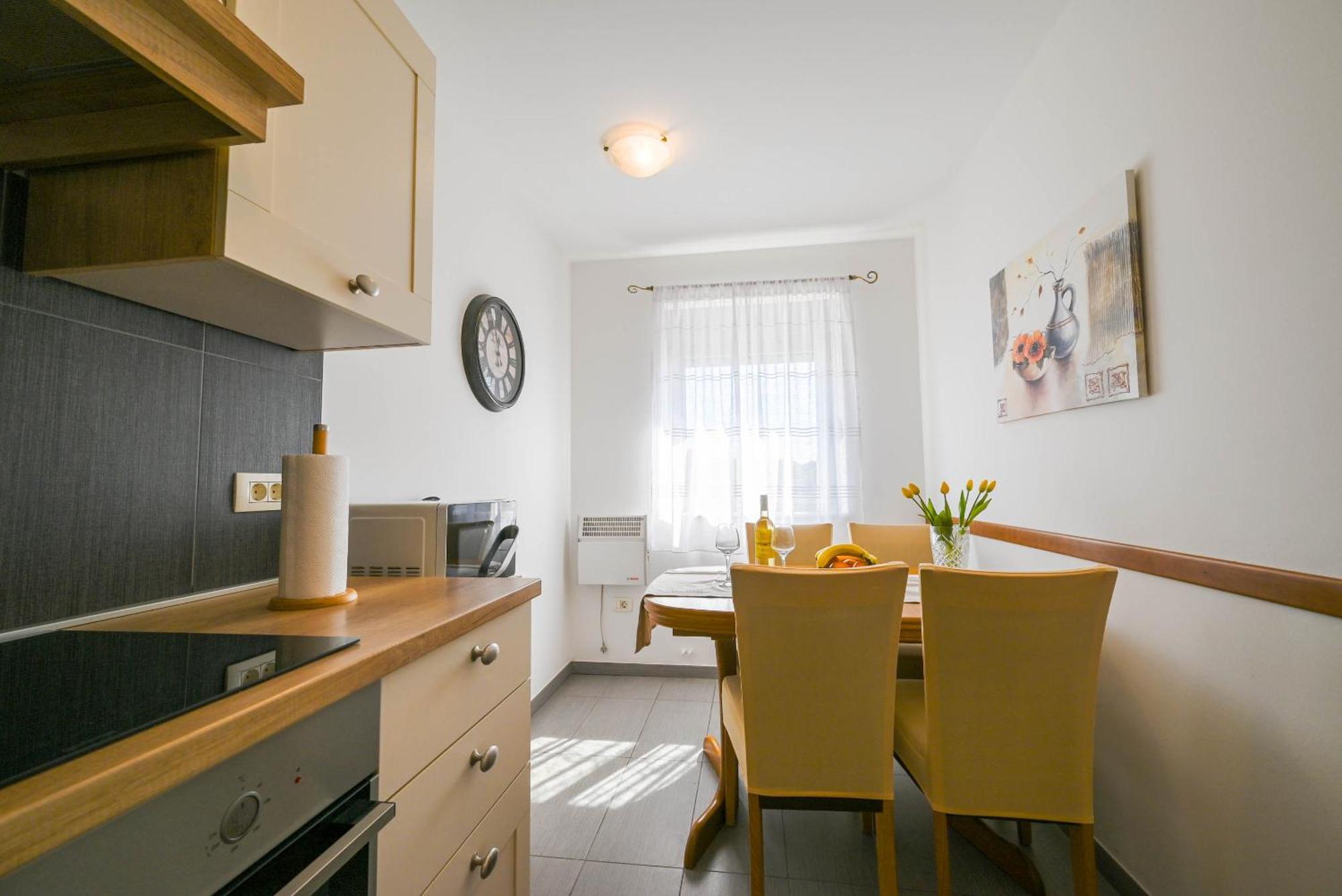 Apartment Emma Ровінь Екстер'єр фото